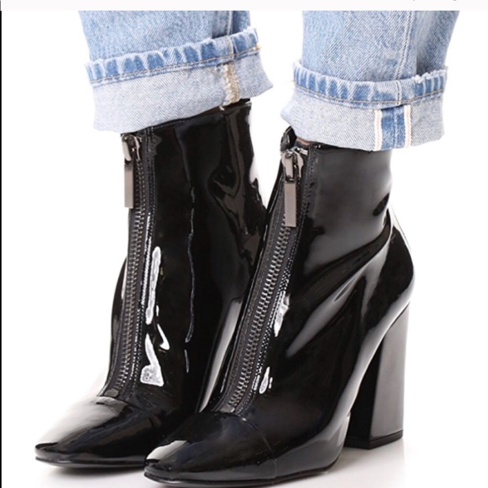 NWOT Kendall and Kylie booties